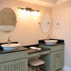 Master Bath with dual sinks, jetted tub, walk-in shower