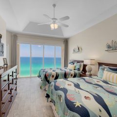 Guest room with two queen beds